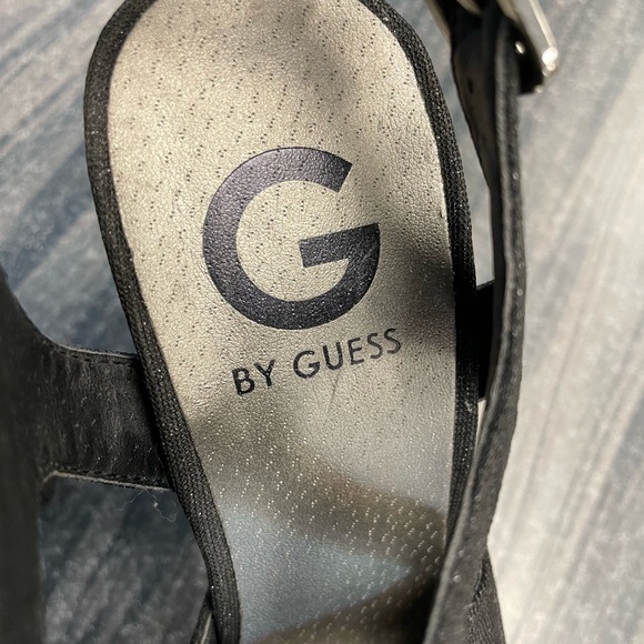 Guess Heels - Picture 11 of 12